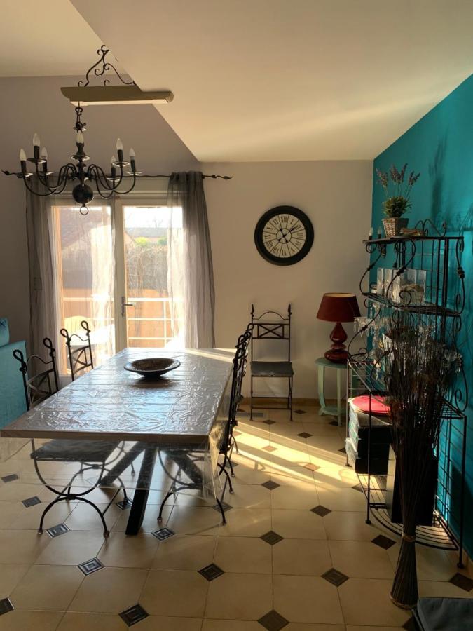 Belle Avec Piscine Villa